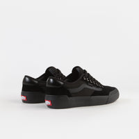 vans chima pro blackout