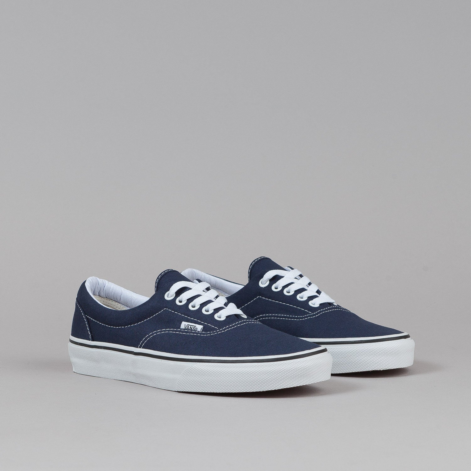 vans era navy