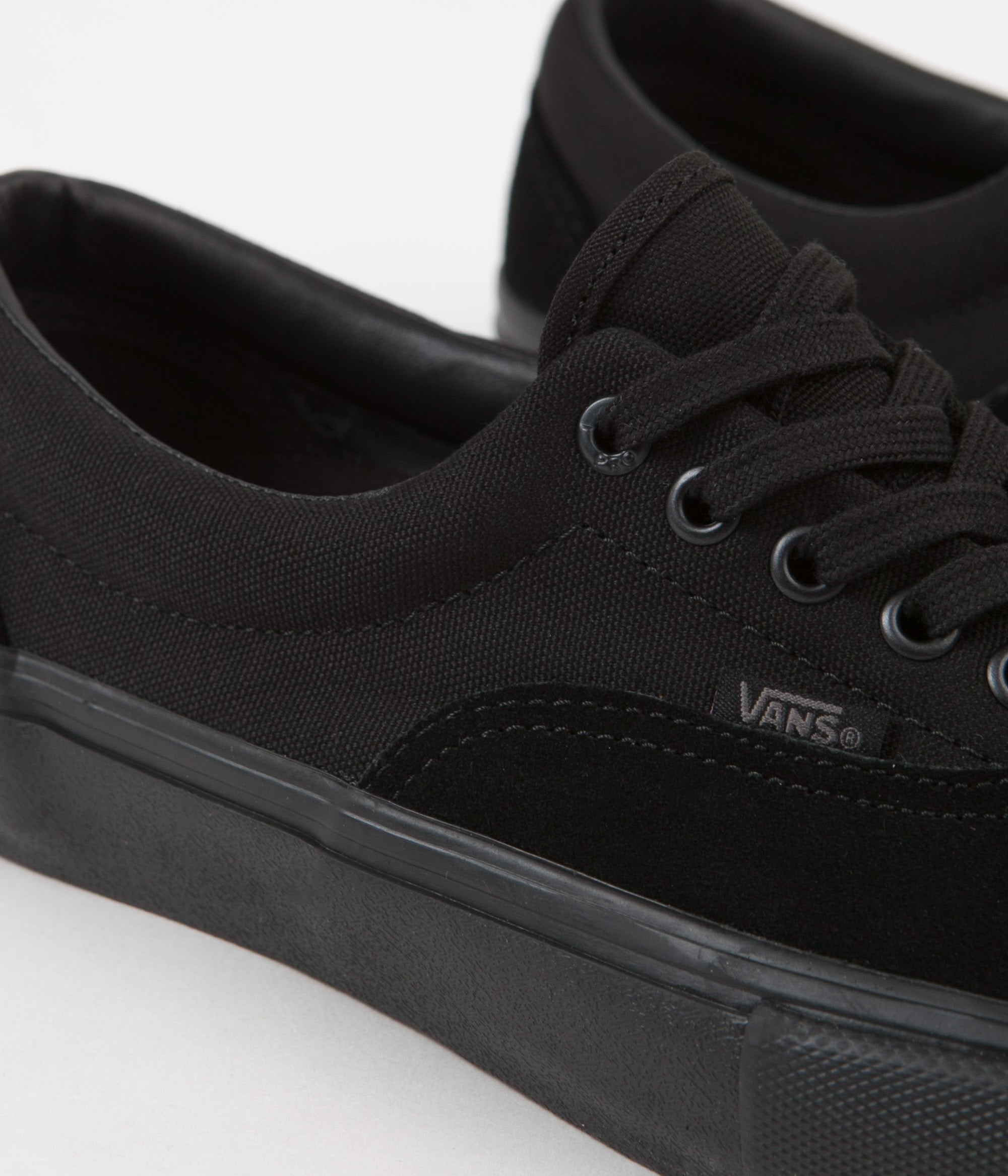 vans era pro blackout