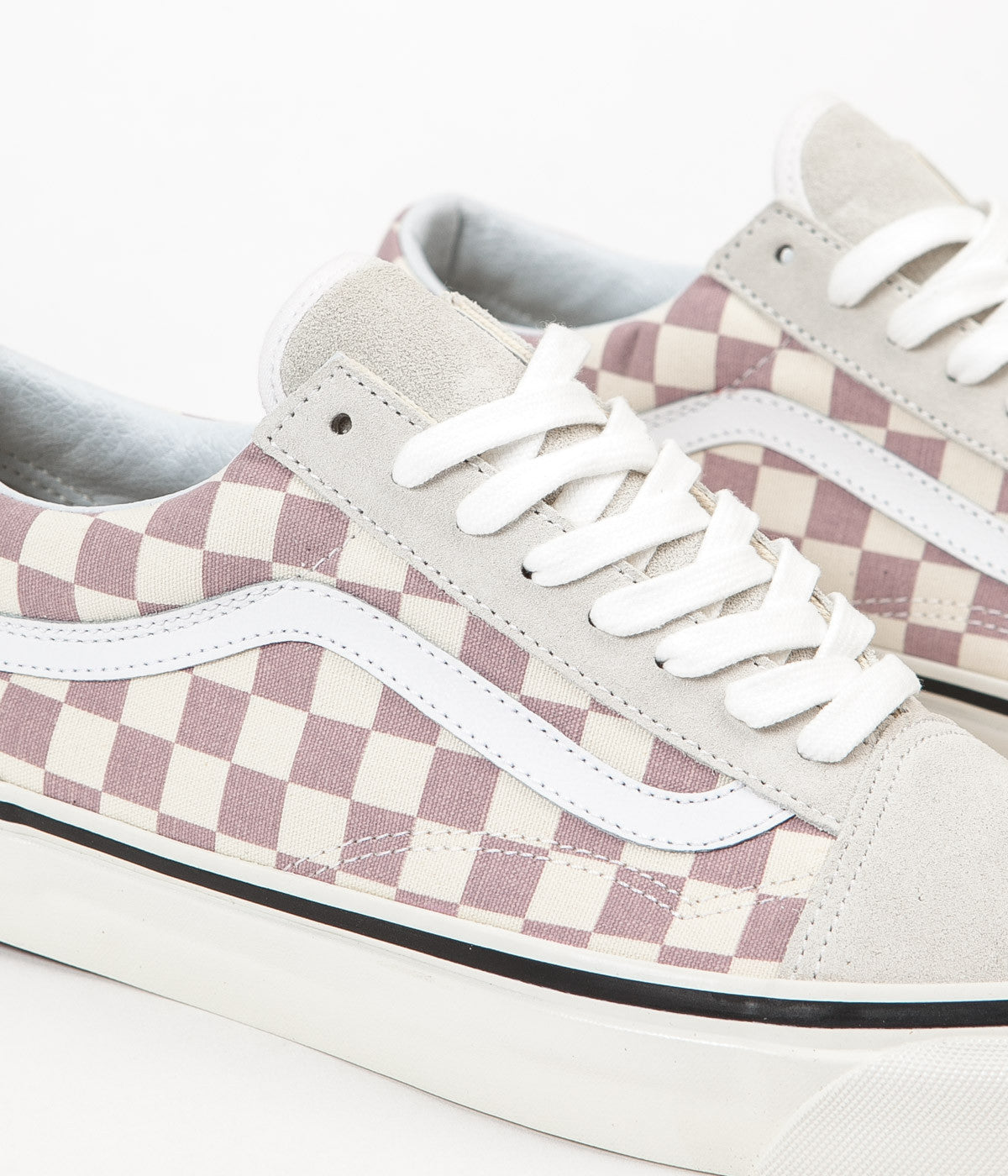 vans anaheim old skool trainers in lilac check