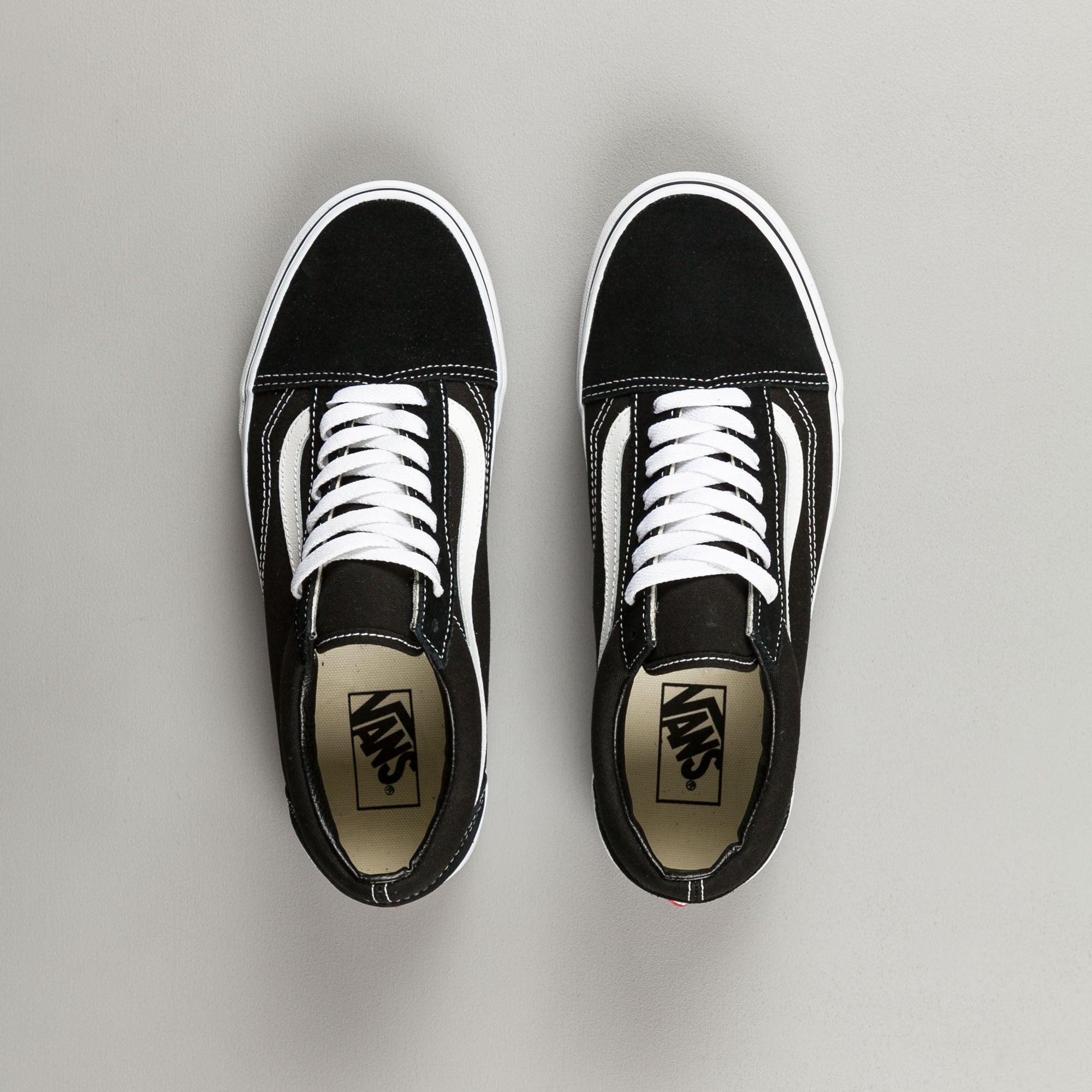 Vans Old Skool Shoes - Black / White | Flatspot