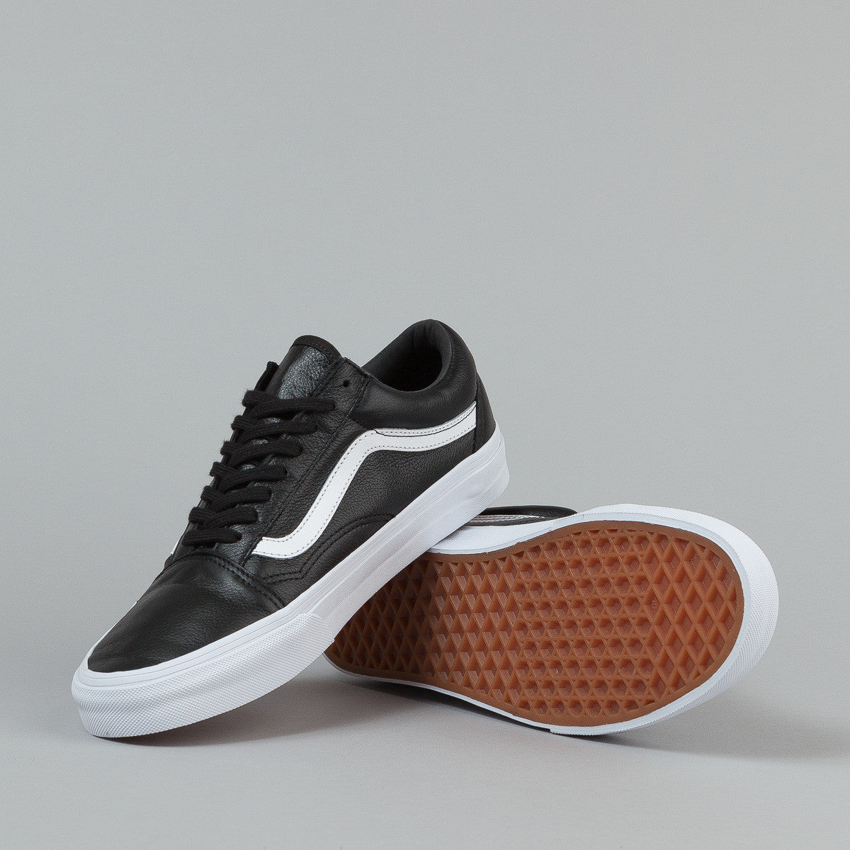 Vans Old Skool Zip Shoes - (Premium Leather) Black | Flatspot