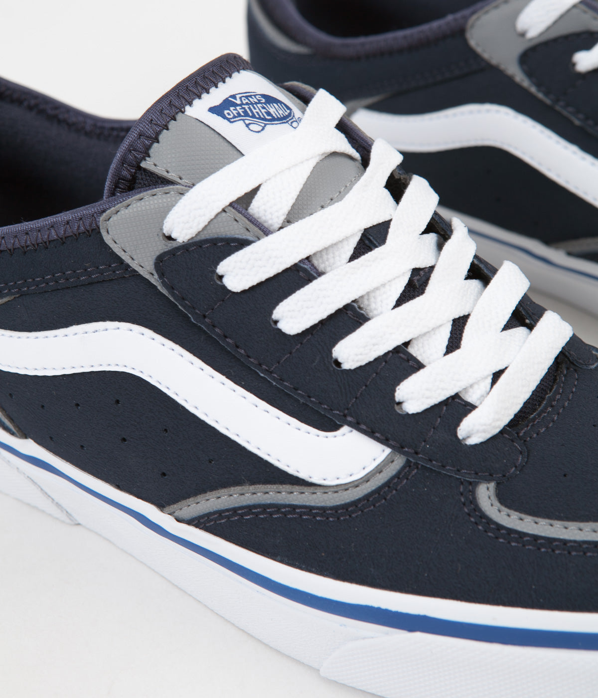 vans classic navy