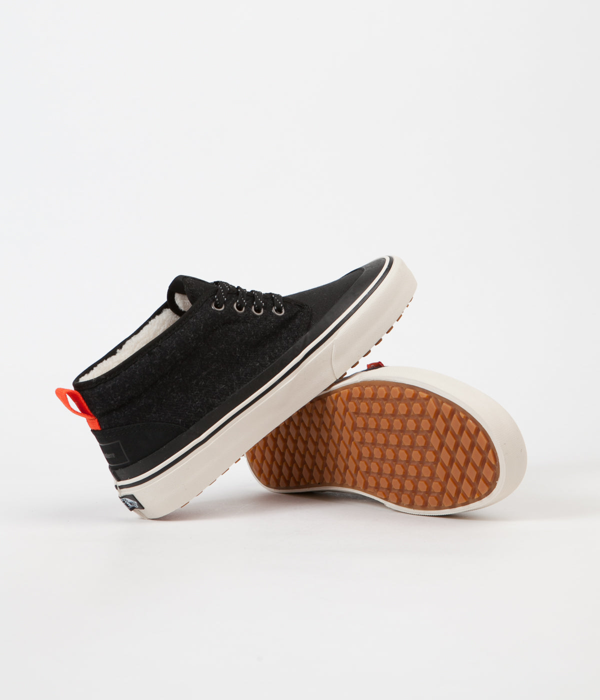 vans finisterre chukka