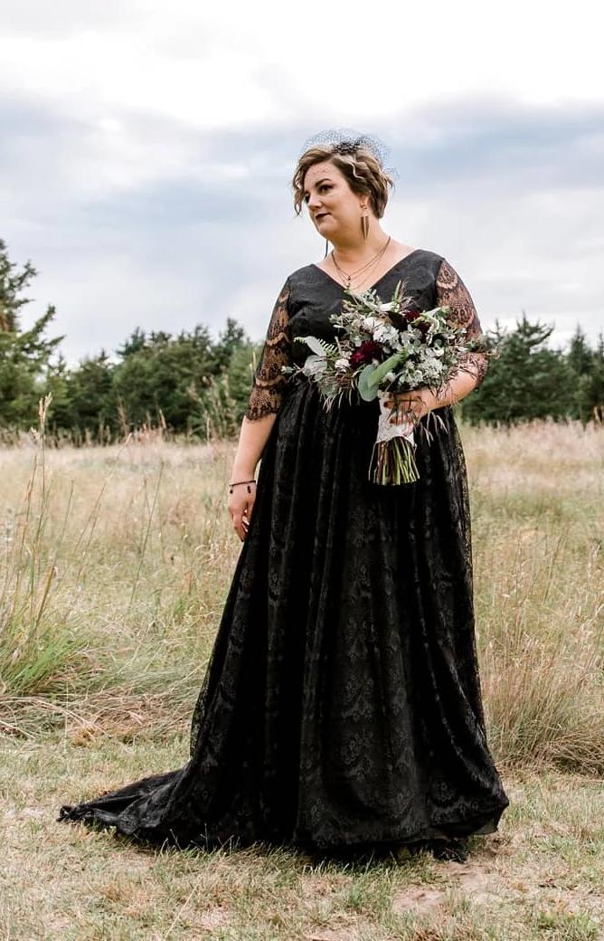 Black Chantilly Lace Wedding Dress