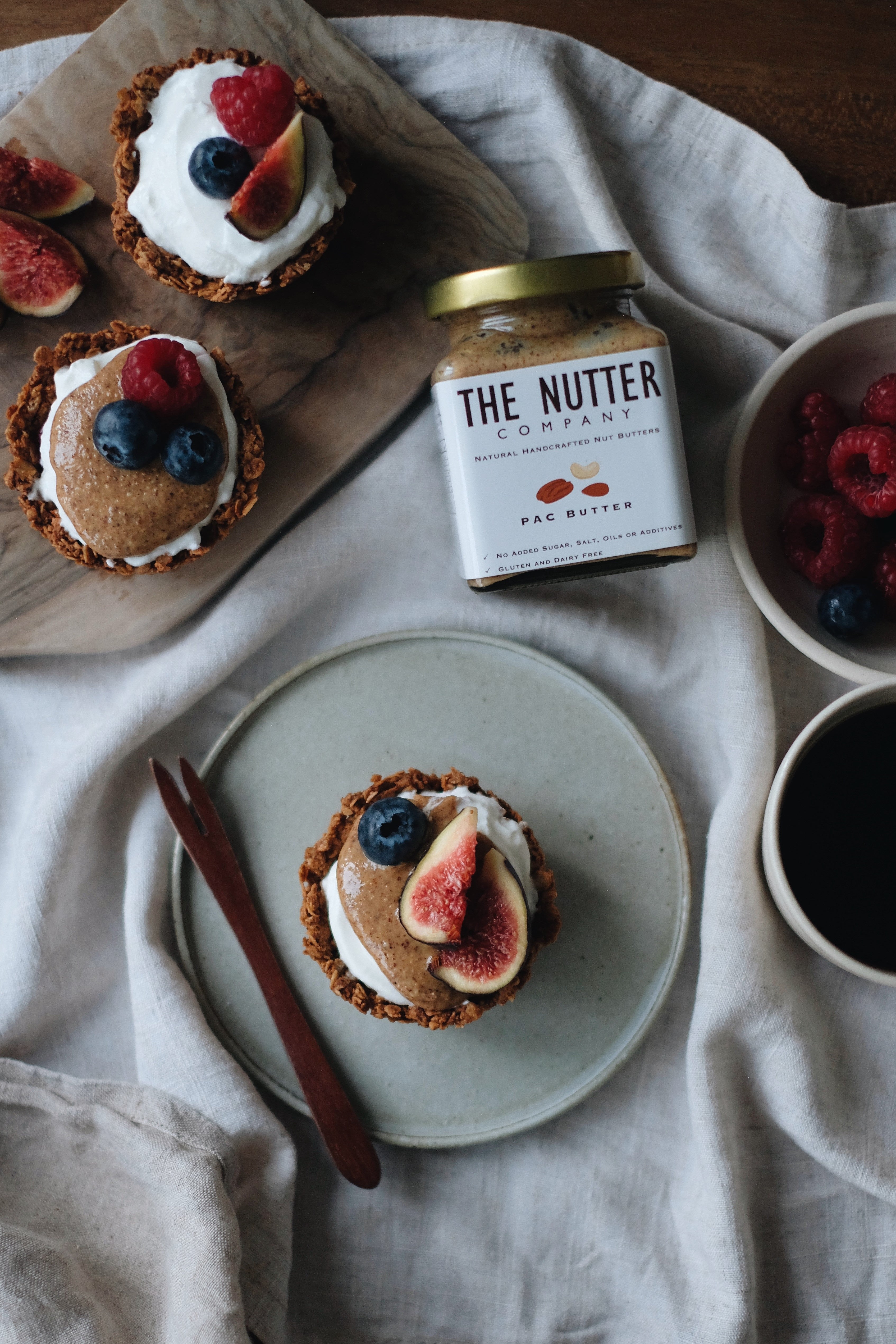 The_Nutter_Company_Nut_Butter_Granola_cup_1