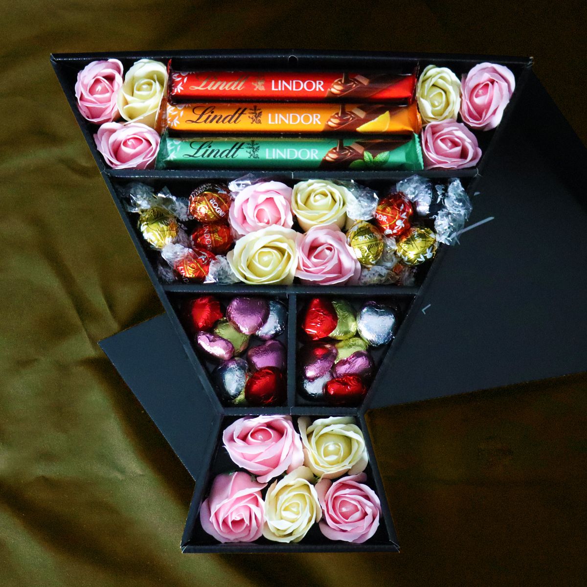 Assorted Lindt Lindor Signature Chocolate Bouquet With Pink & Ivory Roses