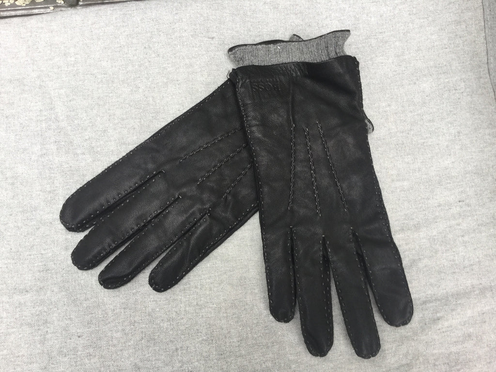 hugo boss gloves men