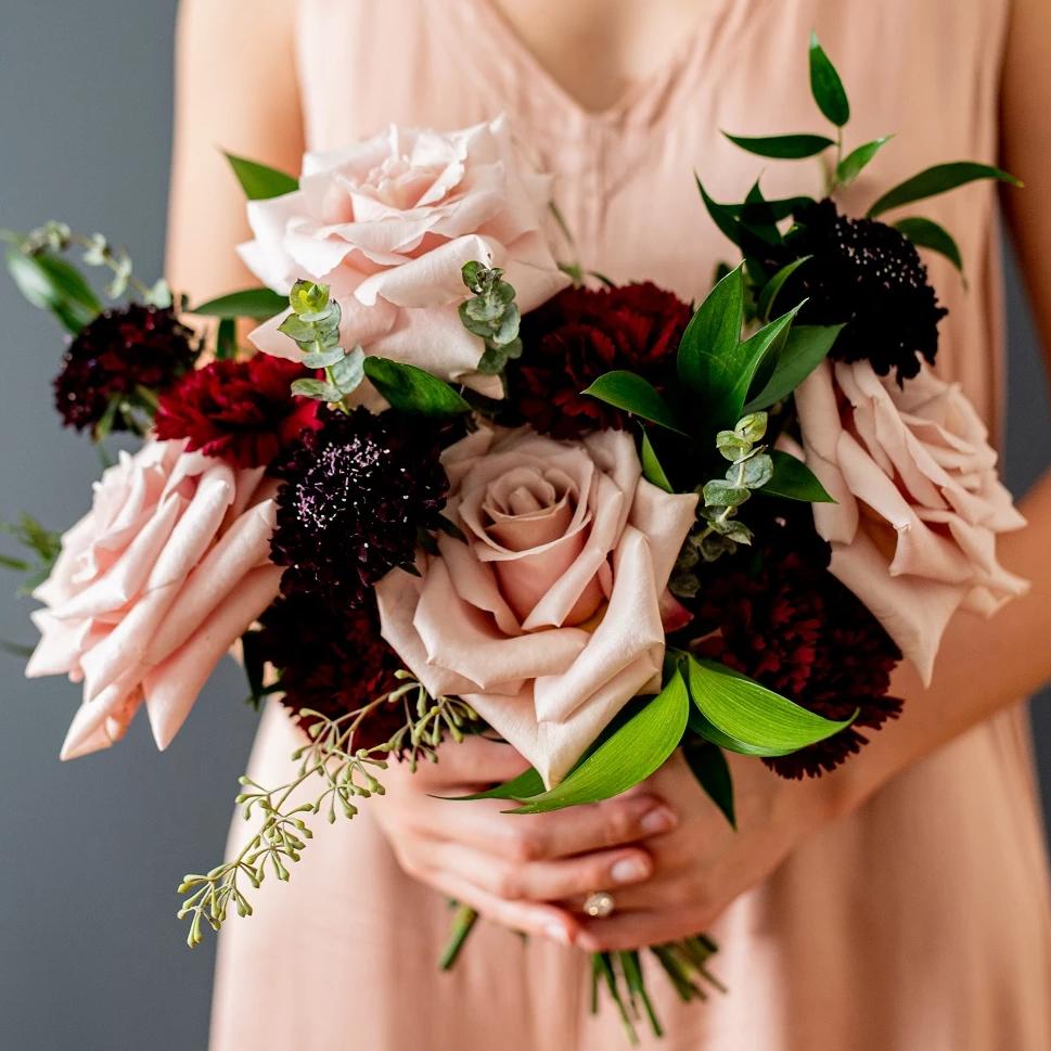 6 rose bridesmaid bouquet