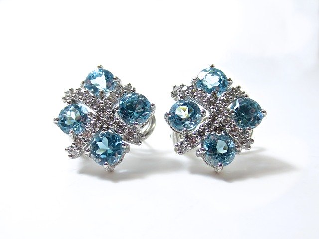 Diamond Colors blue diamond earrings