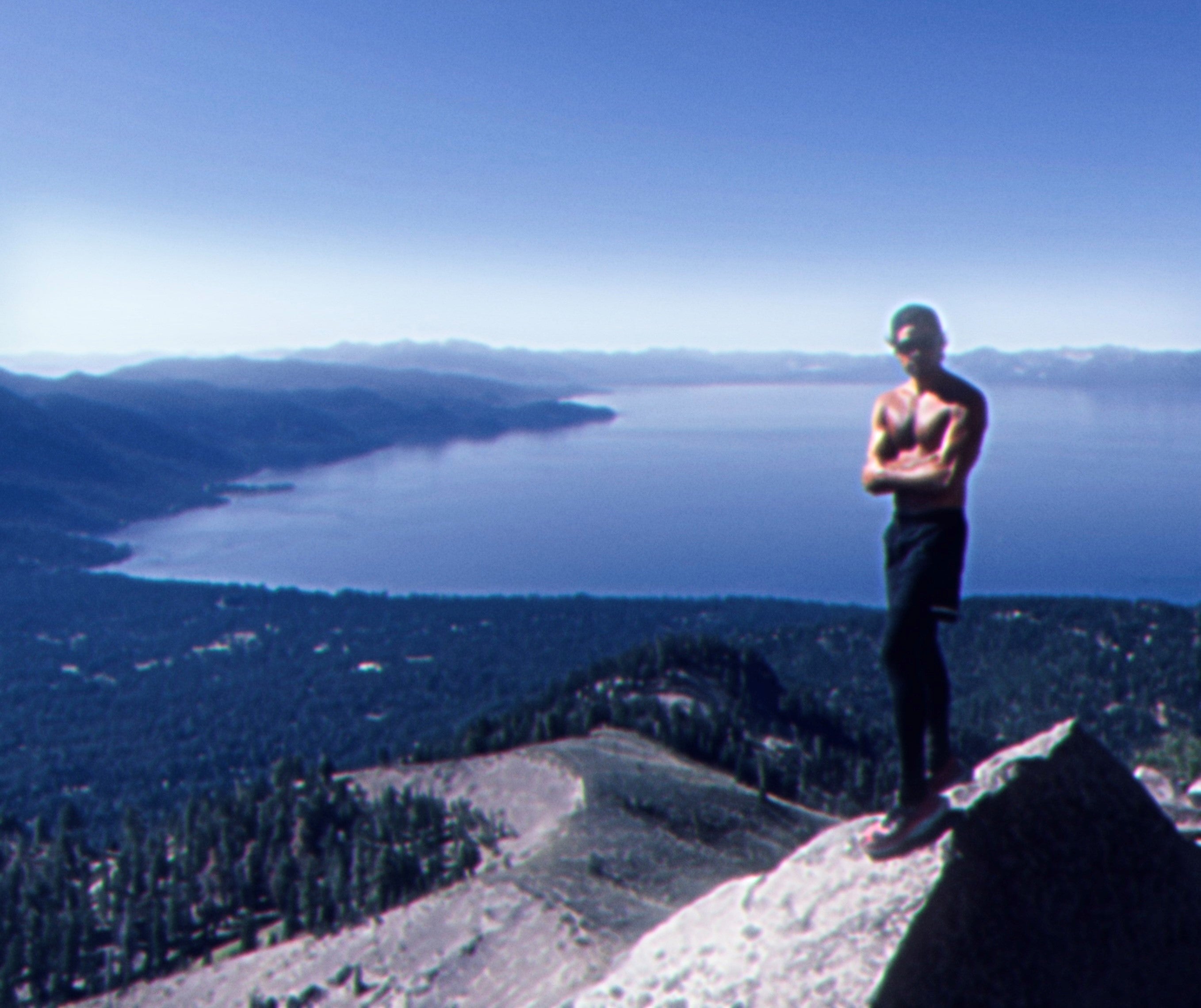 Alexandre wears our Performance Leggings in Siros Black hiking mount Baldy, North Lake Tahoe.