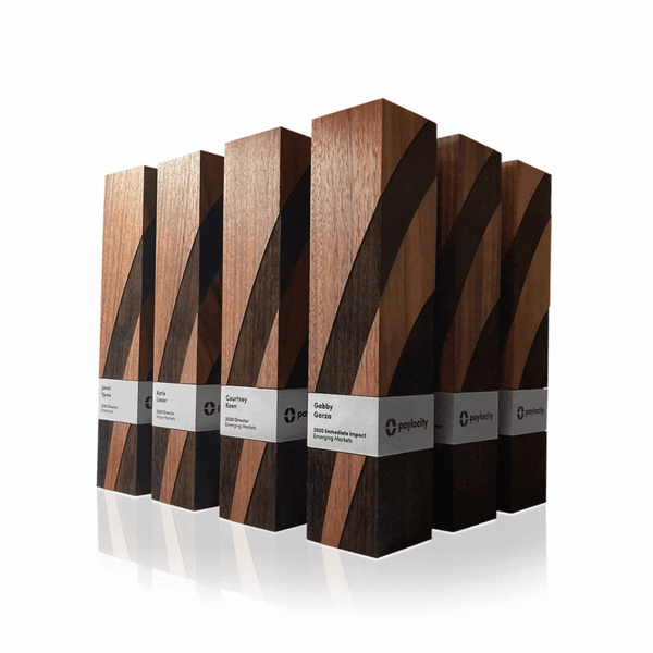 Trophyology Stela Square engraved wooden awards