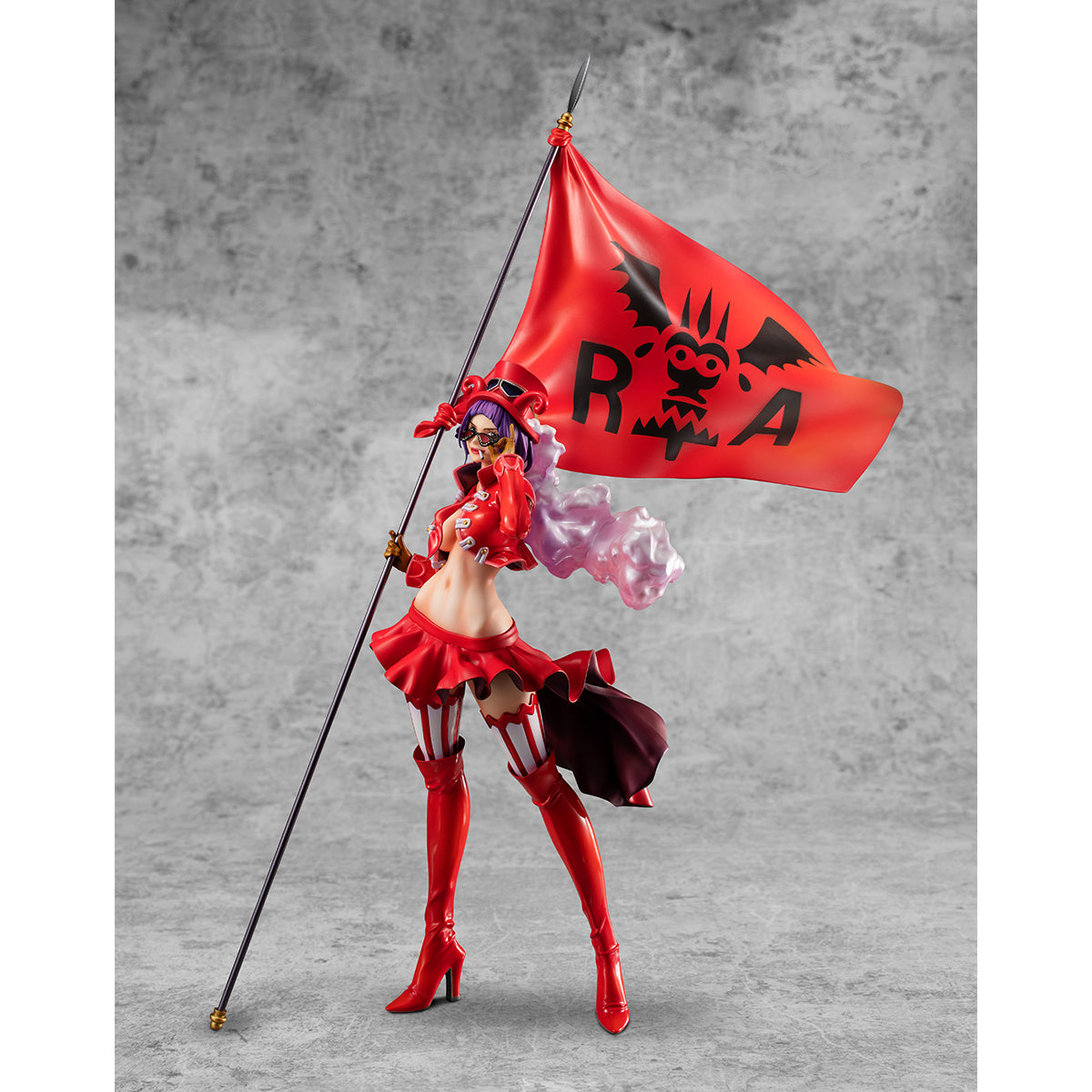 Революционный поп 5 букв. Bello Betty one piece фигурка. One piece Bello Betty Figures. One piece Belo.