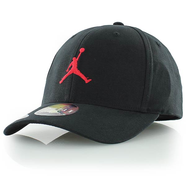 casquette jordan noir rouge