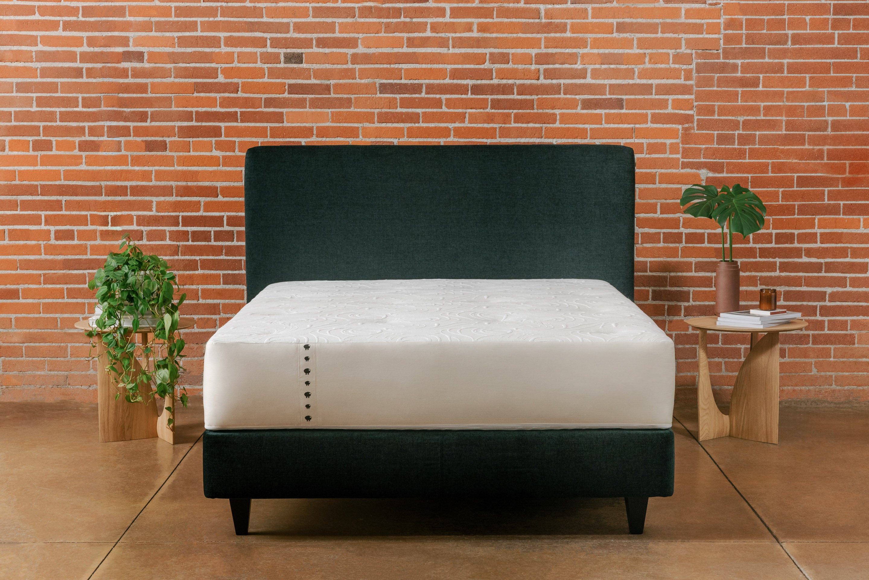 Our Favorite Non-Toxic & Supportive Mattress