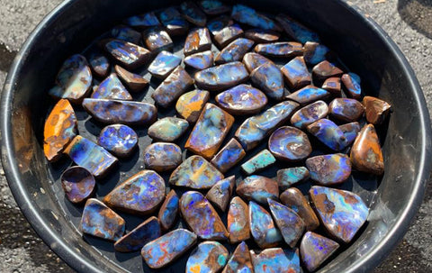 Boulder Opal rocks