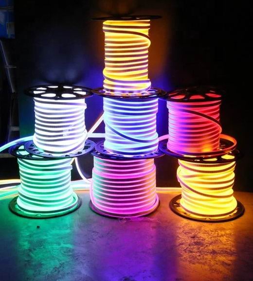 Billede af UDSALG - 5 meter NEON Led strip, 12 volt, 40 watt, 3600 lumen, IP67, 600 LED. - Dinled - LED STRIP