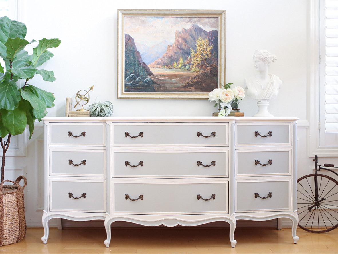 Drexel Shabby Chic French Provincial Vintage Dresser Buffet