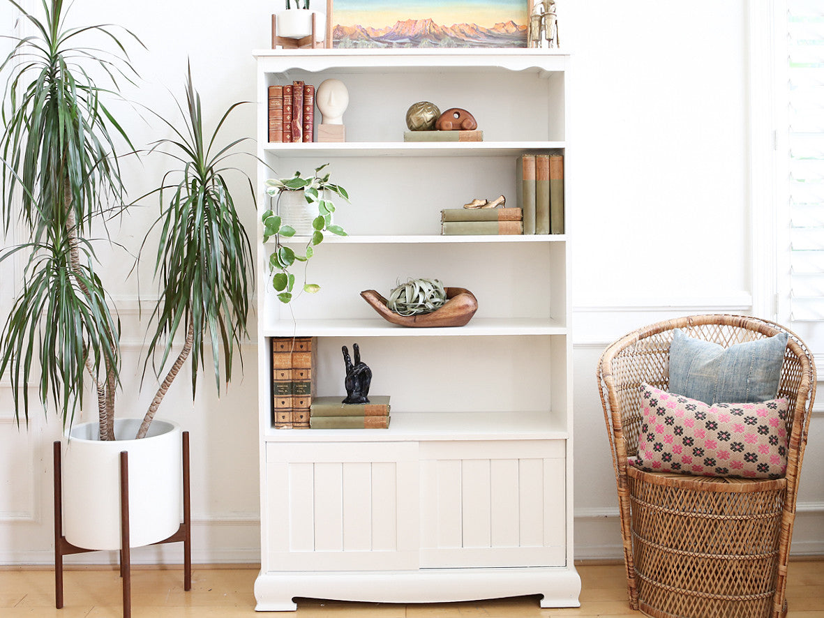 Shabby Chic Vintage Book Shelf With Slid Door In White No 536