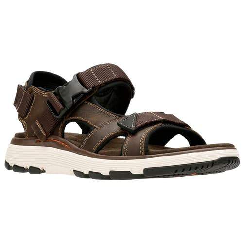 un trek bar sandals