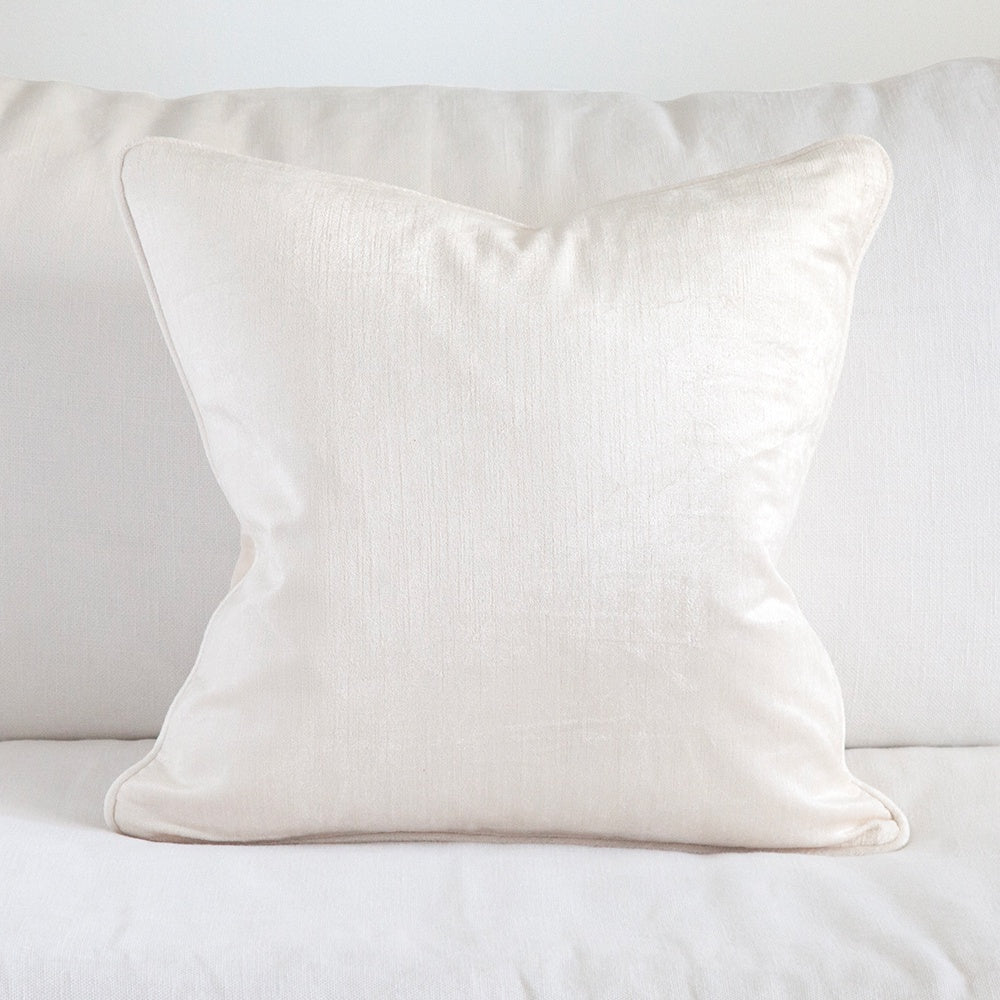 suqare white velvet cushion
