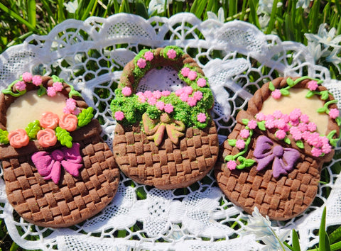 Basket of flowers cookie