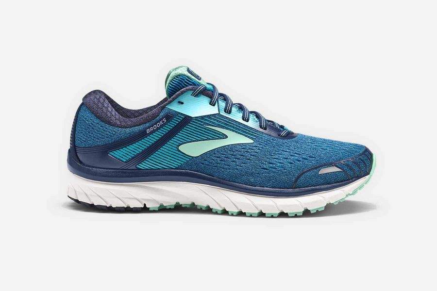 brooks structured running shoes