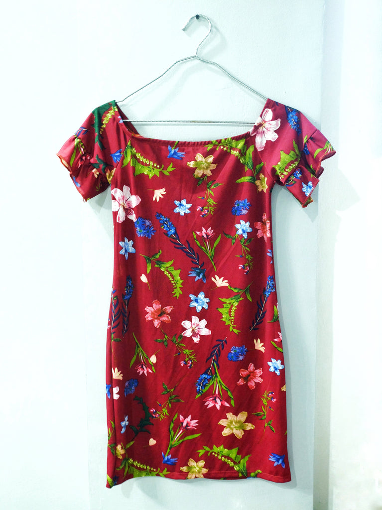 red off shoulder floral dress