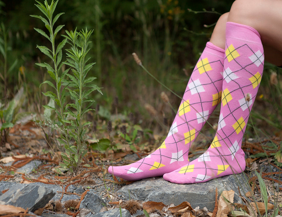 Women's Trendy Argyle Knee High Socks - Socks n Socks