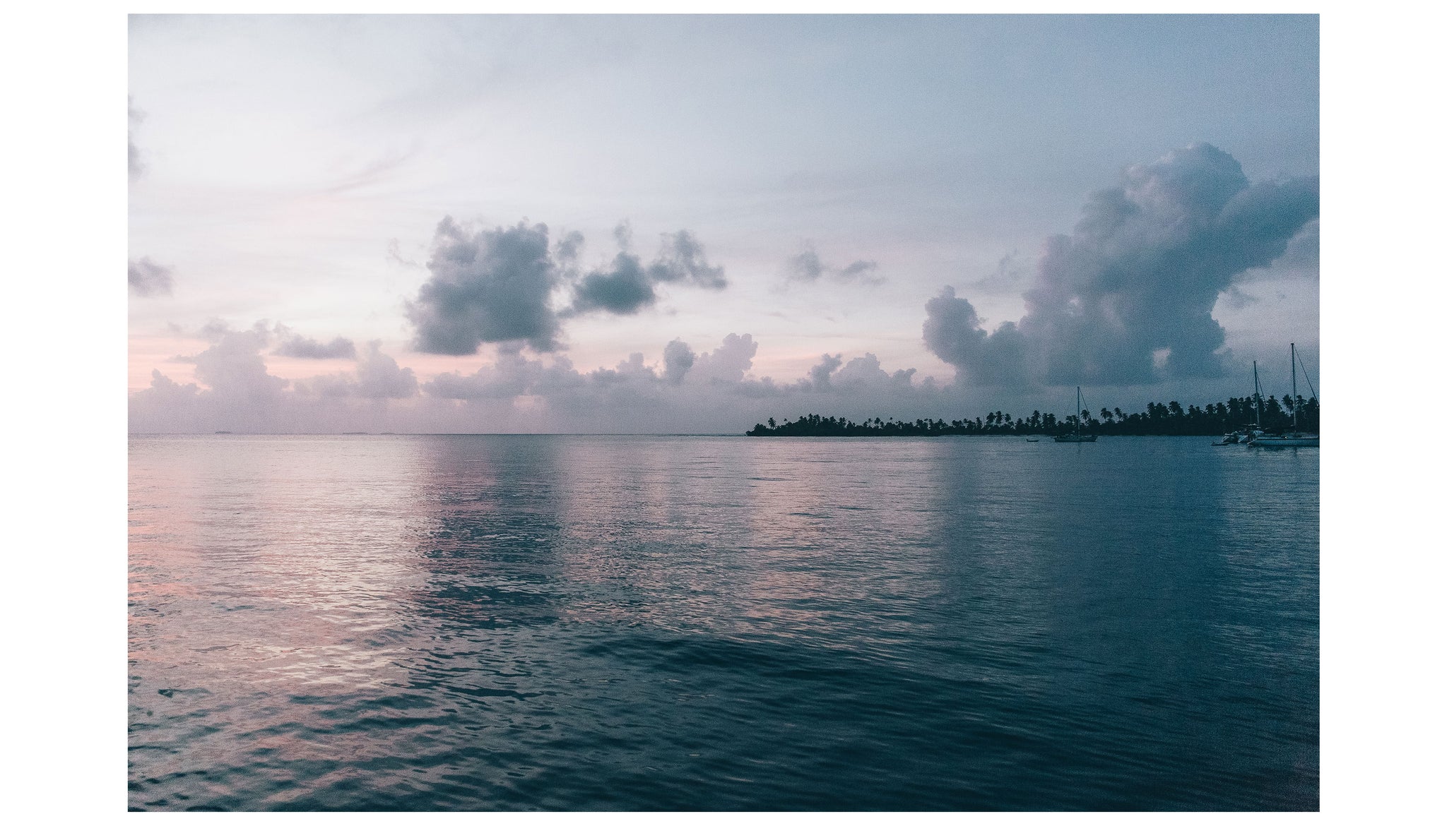 Atardecer en Colombia para la serie Las Excelentes Aventuras de Bather