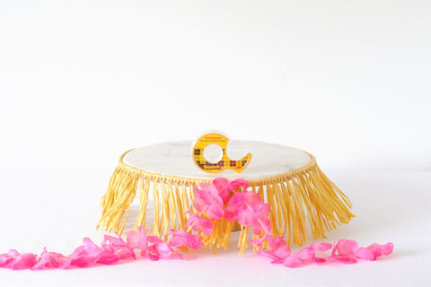grass skirt and flower lei for luau cake idea | Avalon Sunshine