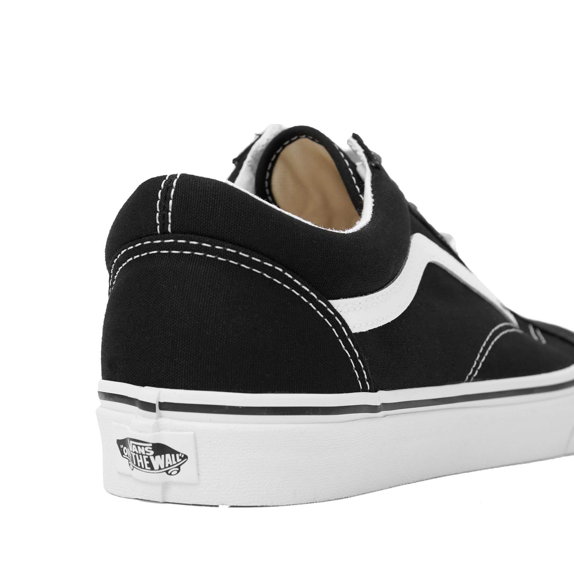 vans black and white canvas