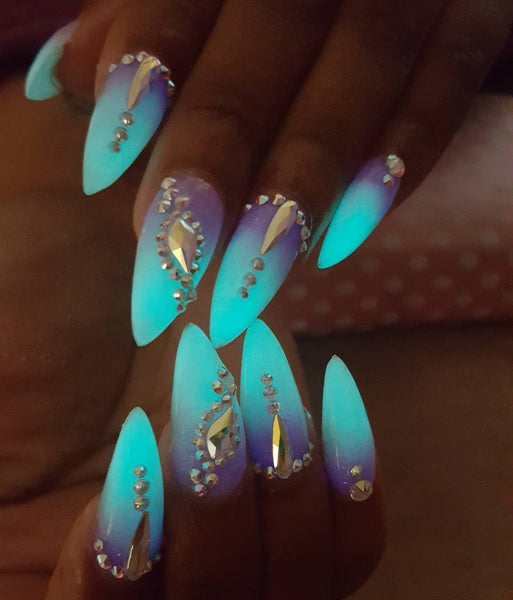 glow in the dark acrylic nail designs