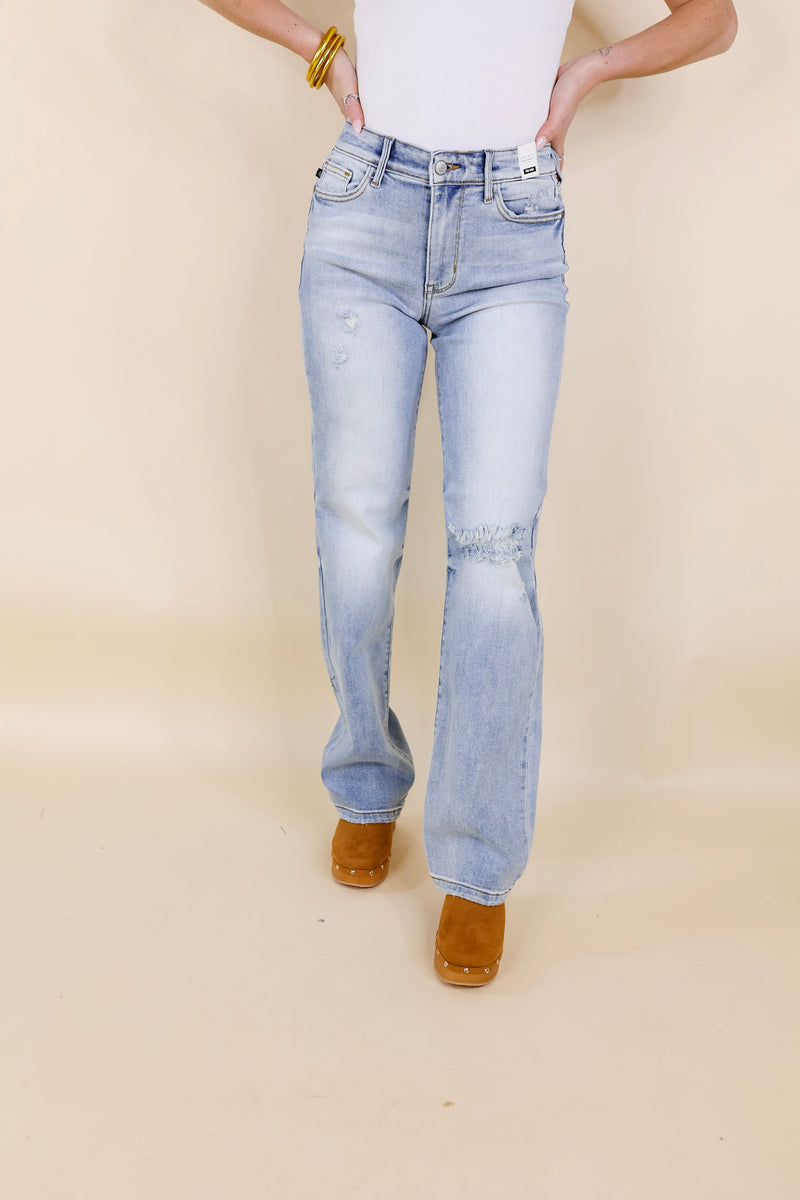 Judy Blue | Invitation Only Destroy Knee Dad Jeans in Light Wash