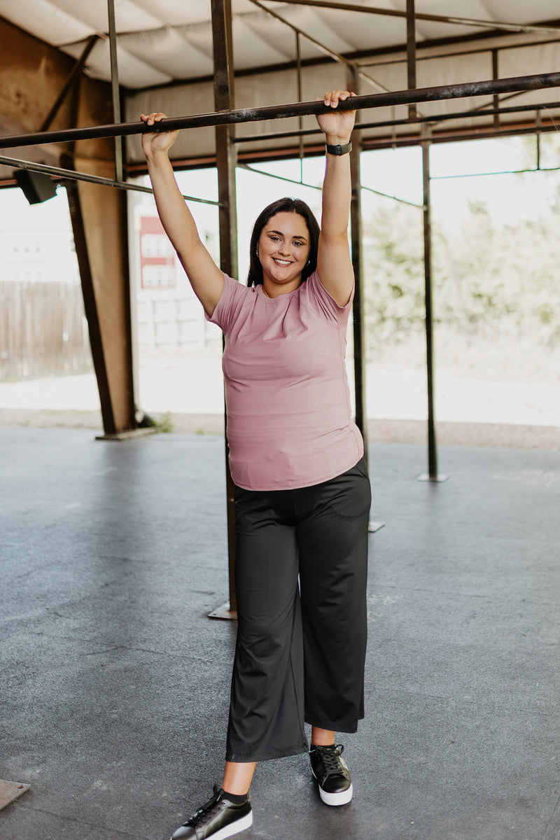 Gym Lifestyle Drawstring Wide Leg Sweatpants in Black