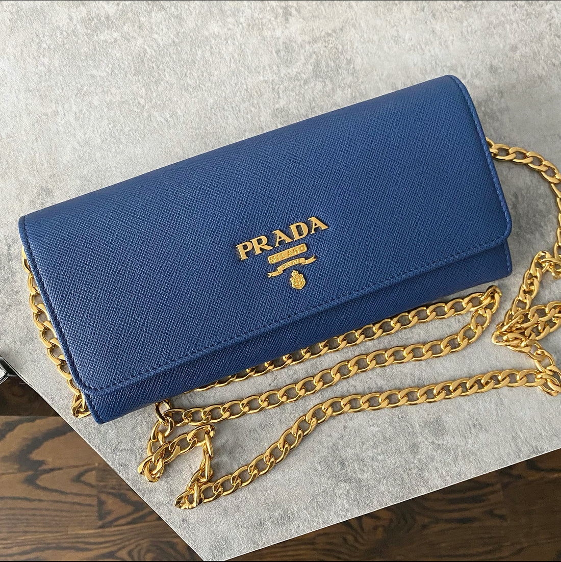 Prada Blue Saffiano Lux and Gold Wallet on Chain – I MISS YOU VINTAGE