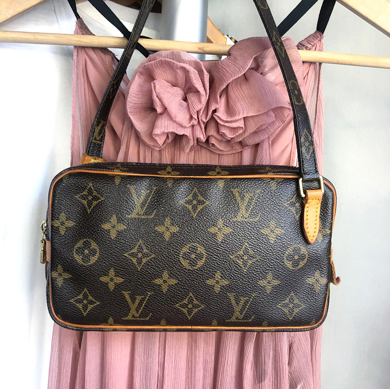 Louis Vuitton Marly Dragonne Clutch Monogram Canvas GM at 1stDibs