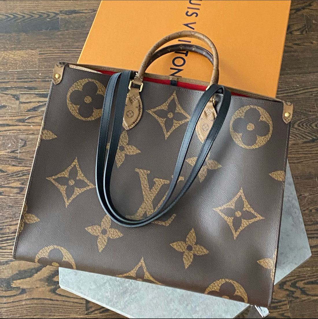 Louis Vuitton 2020 Crafty Onthego GM Bag Monogram Giant Caramel/Ivory