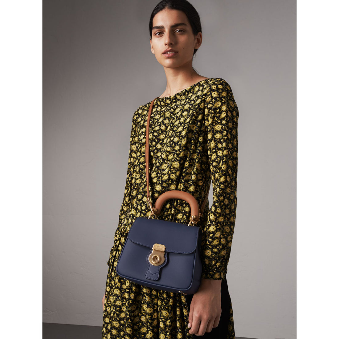 Burberry DK88 Small Top Handle Bag in Ink Blue – I MISS YOU VINTAGE