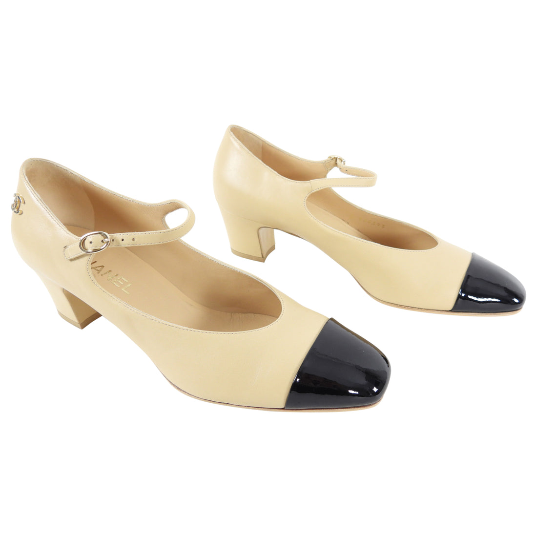 Authentic Second Hand Chanel Two Tone Slingback Pumps PSS60600109  THE  FIFTH COLLECTION