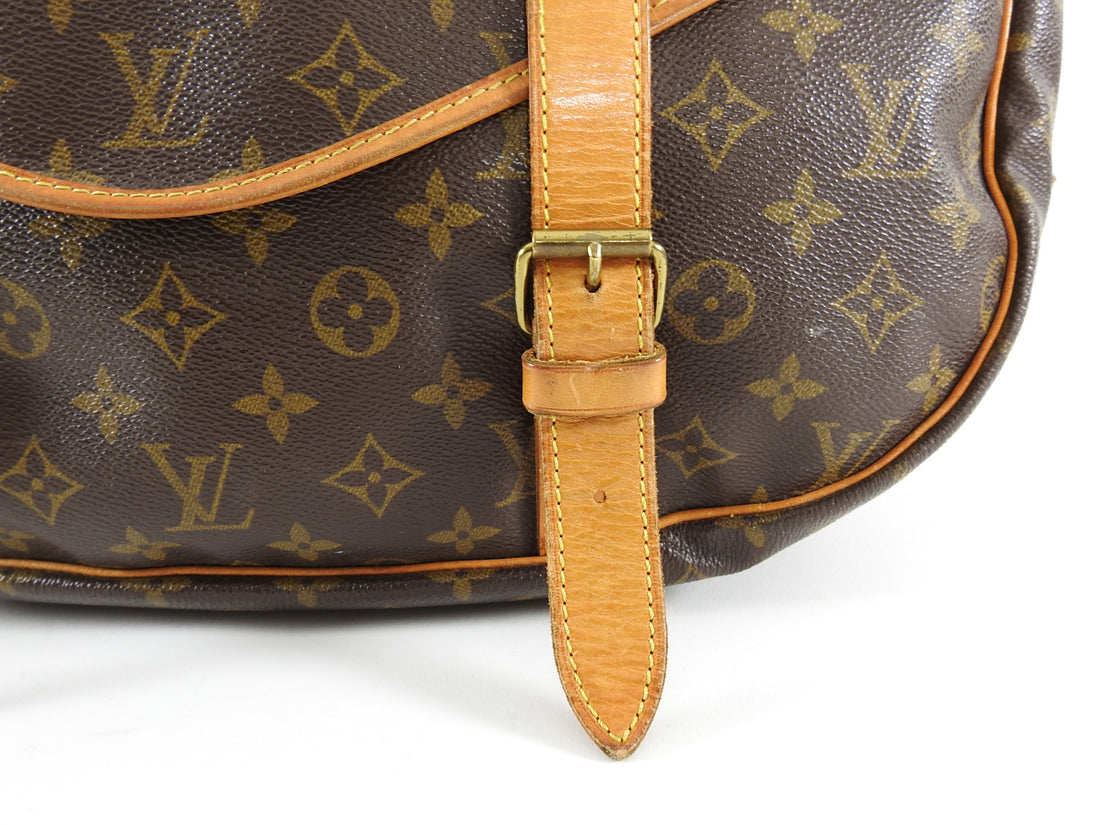 Louis Vuitton Vintage 1990 Saumur 40 Monogram Travel Messenger Bag – I ...