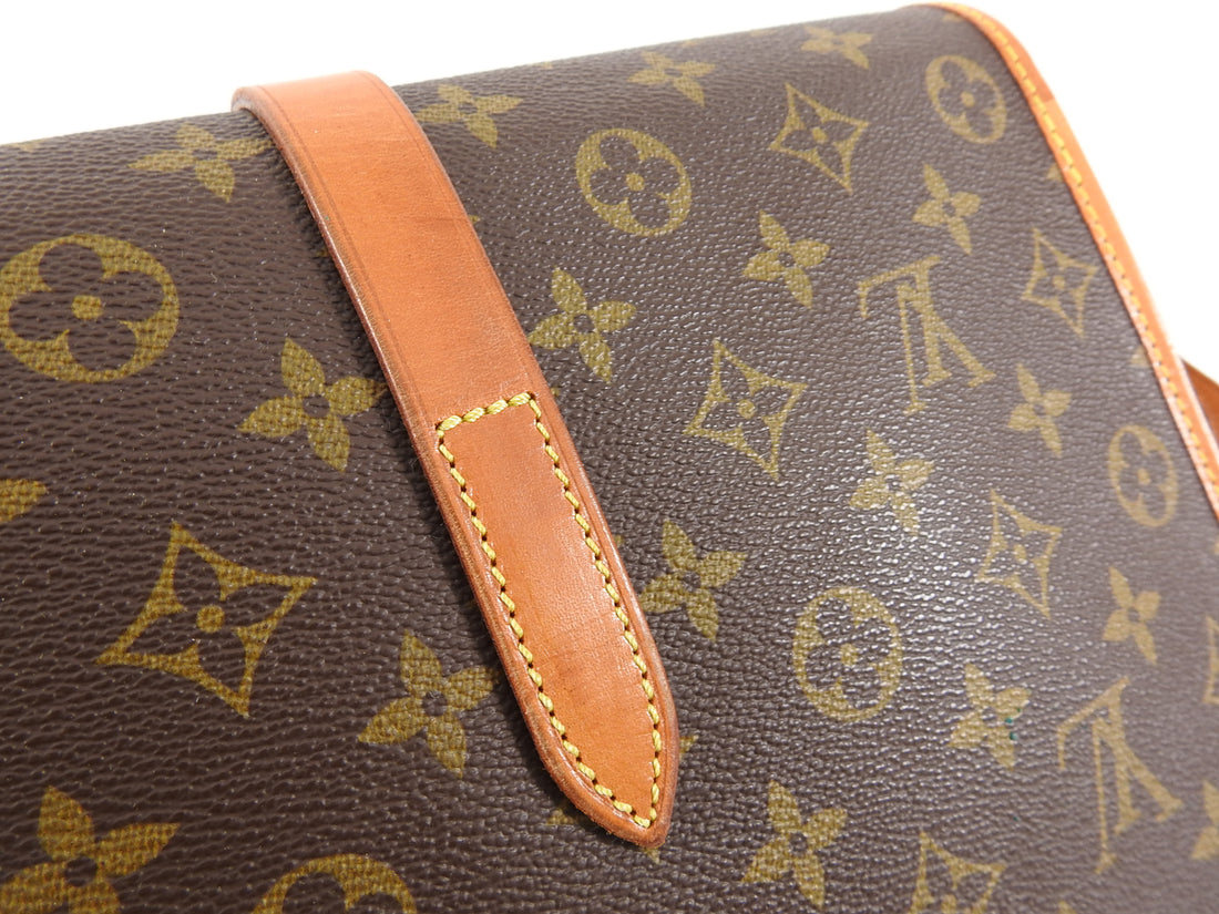 Louis Vuitton Vintage 1970’s Trifold Monogram Shoulder Bag – I MISS YOU ...