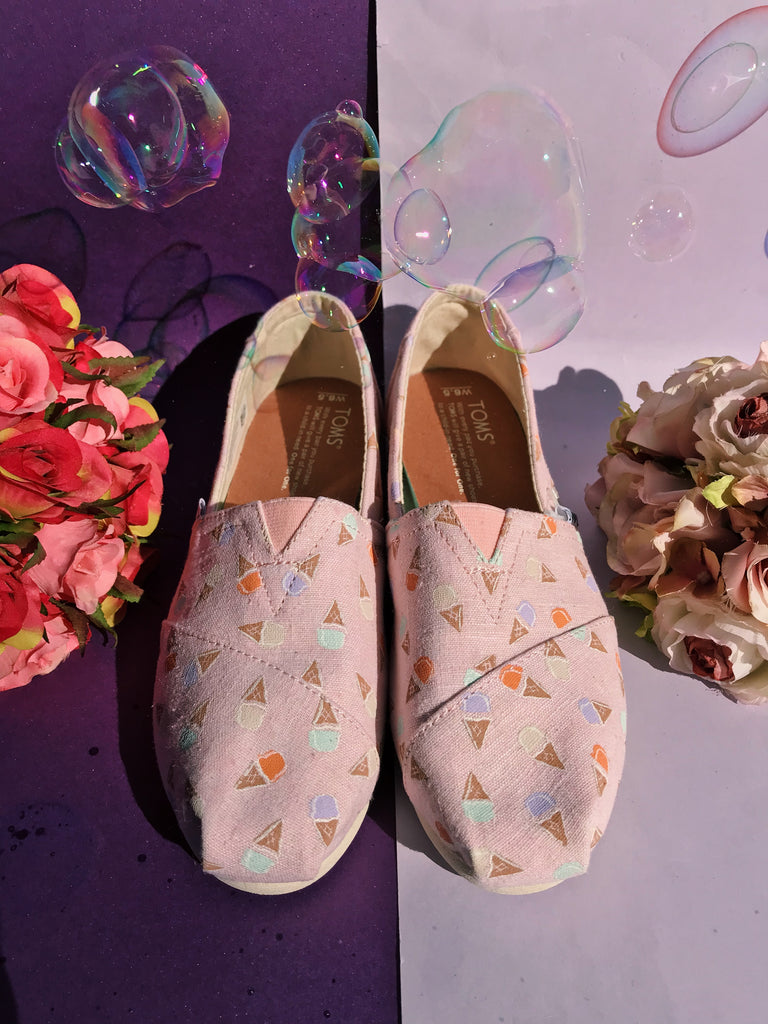The forerunner of Spring: the new TOMS collection! – Vintage ...