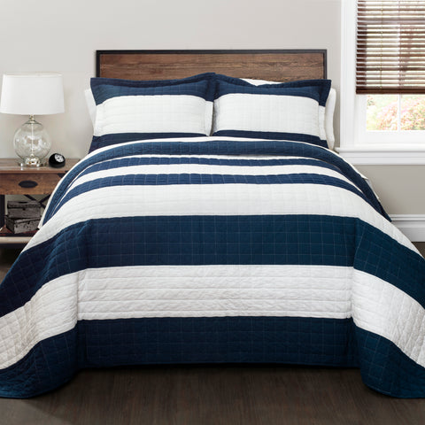 Stripe 3 Piece Quilt Set for Teenager's bedroom