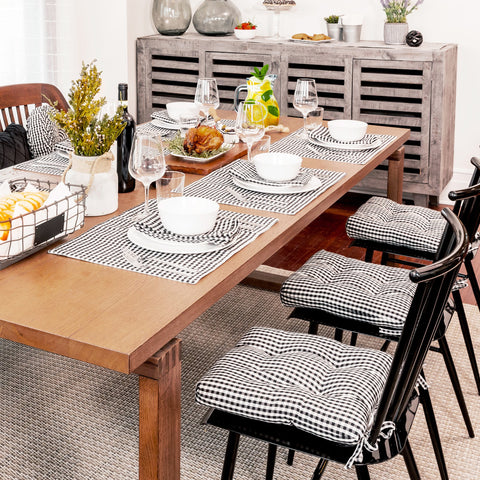 Dining room table decorated with table linens by Lush Decor