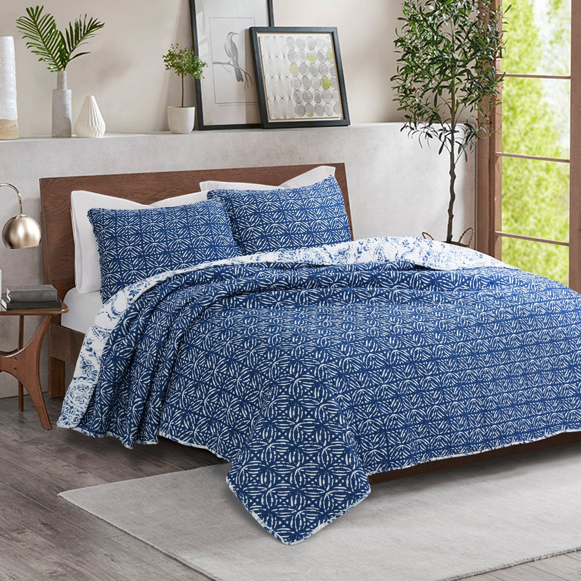 navy blue quilt