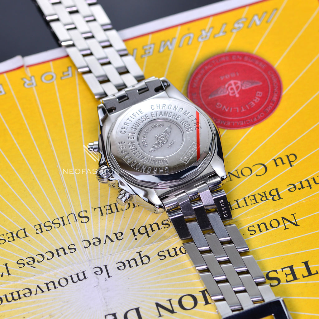  automatic mens Breitling watch model chronomat d13050 