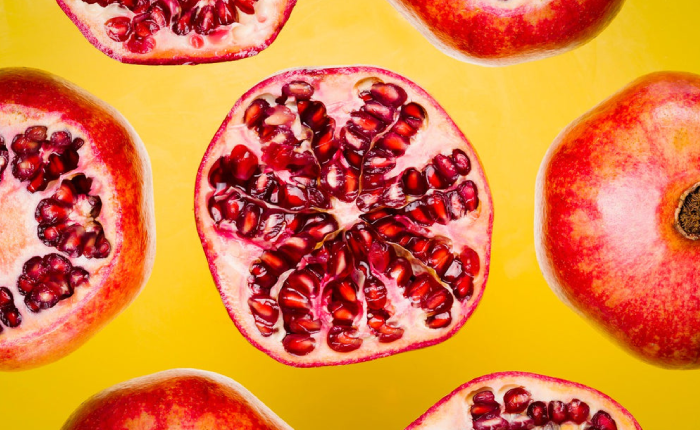 pomegranate-seeds-benefit-skin
