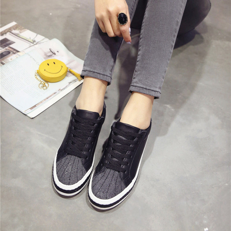 PU Mixed Color Round Toe Flat Heel Lace Up Sneakers