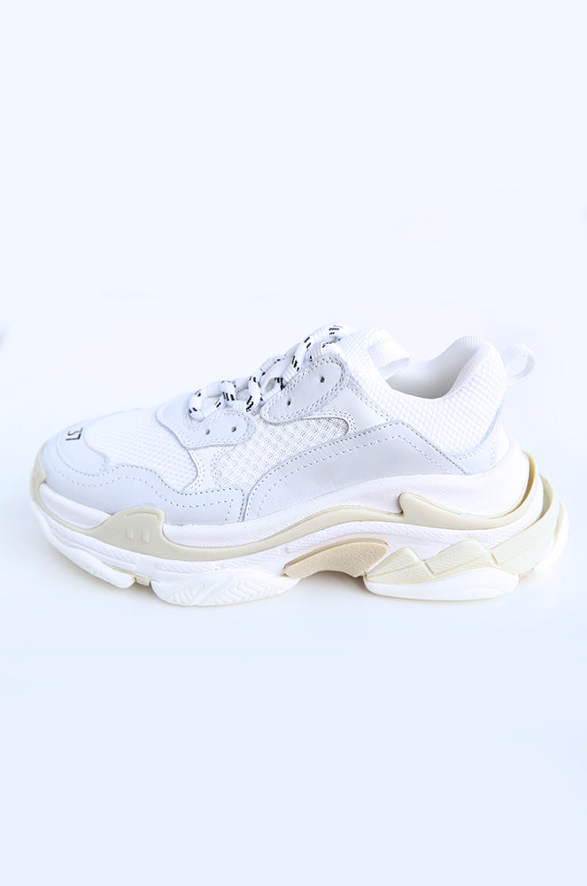 Vee sneakers – Anna Xi